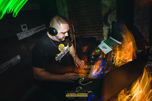 Dj Kurteousy Pour Decisions with Sea Isle Spiked Iced Tea @ Barrstool Philly March 2023_104